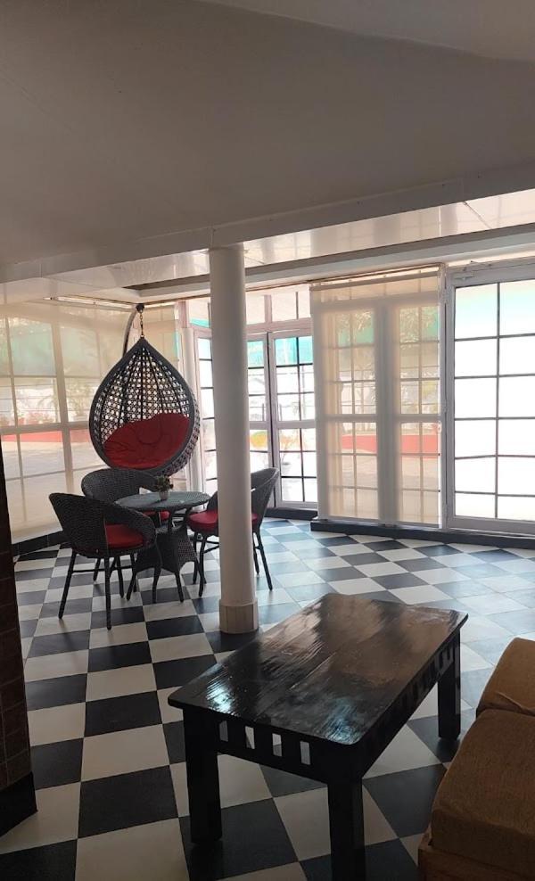 Hotel Urban Cottage Guwahati Ngoại thất bức ảnh